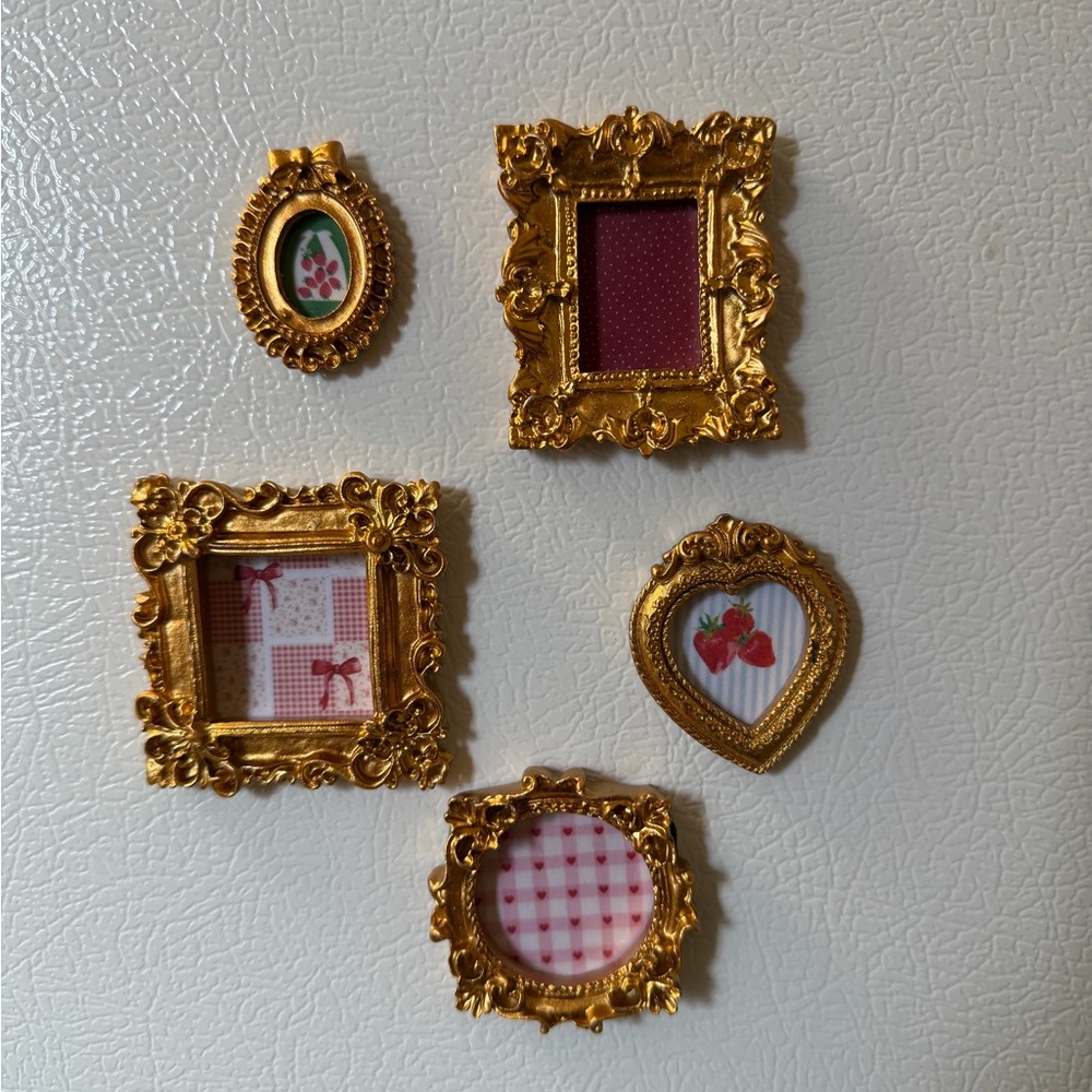 Set of 5 Magnets - Strawberry